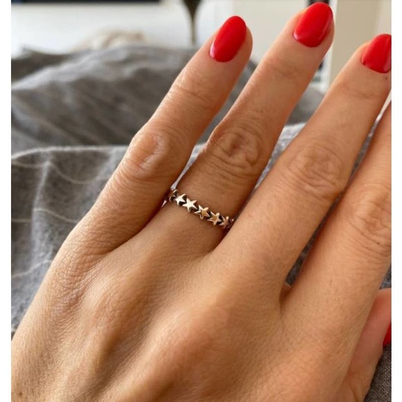 Women's Stackable Star Ring - Picture 2 of 4